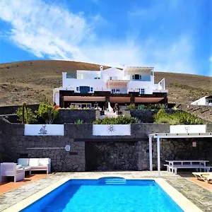 villa-oasis-la-asomada.puertodelcarmen-hotels.org/
